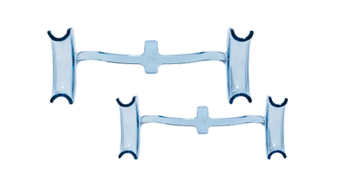 Cheek retractor